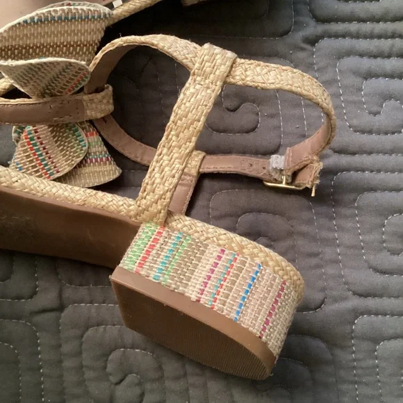 Betsy Johnson Pastel Raffia “Austen” Sandals - Picture 3 of 5